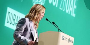 La Presidente del Consiglio, Giorgia Meloni, durante il suo discorso alla COP28 di Dubai.