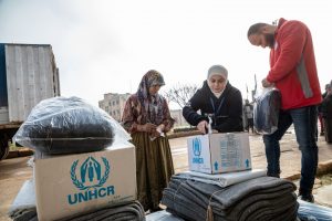 Una foto di aiuti di UNHCR in Siria. Il 15 marzo 2011 cominciava una delle più gravi crisi umanitarie e politiche del nostro secolo: la guerra civile in Siria.