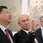 Da sinistra a destra, Xi Jinping e :Vladimir Putin