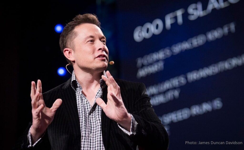 Elon Musk, durante il TED2013 a Palm Beach, in California. Musk è uno dei bro-oligarchi vicini a Trump che avranno più influenza sulle decisioni da prendere sul pianeta.