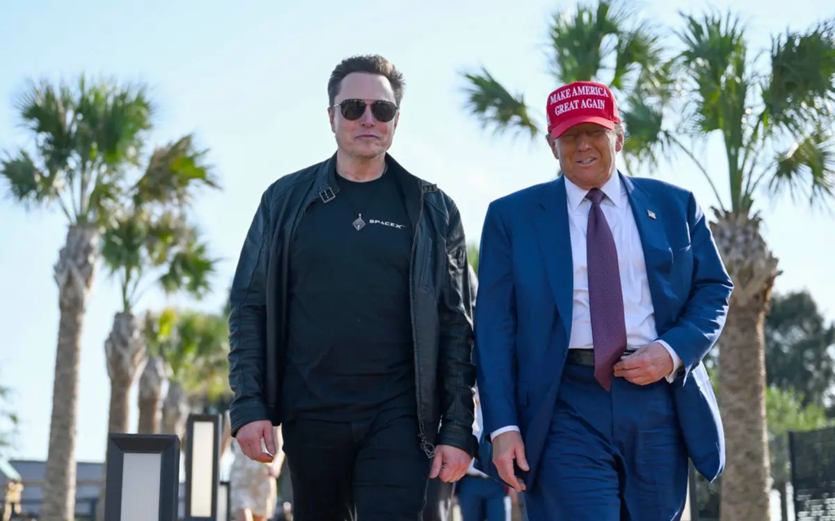 Elon Musk e Donald Trump a Mar-a-Lago. In America è iniziato il "regime Mump"